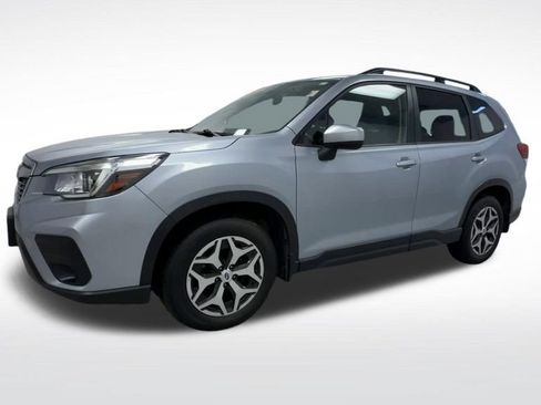 Used 2020 Subaru Forester Premium AWD/4WD image 4