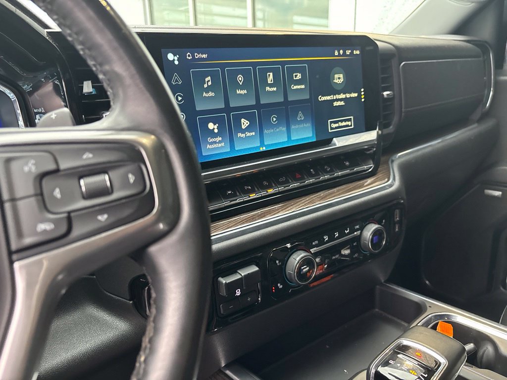 Used 2023 Chevrolet Silverado 1500 LT Trail Boss w/ LT Trail Boss Premium Package AWD/4WD image 7