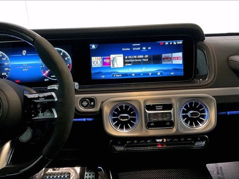 Used 2025 Mercedes-Benz G 63 AMG 4MATIC image 11