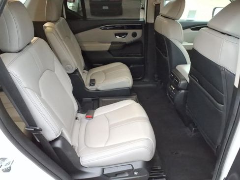 Certified 2024 Honda Pilot EX-L image 13