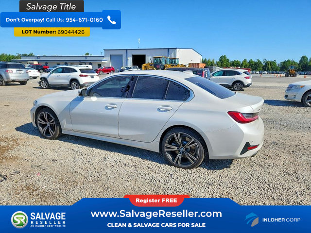 Used 2020 BMW 330i xDrive Sedan w/ Premium Package AWD/4WD image 3
