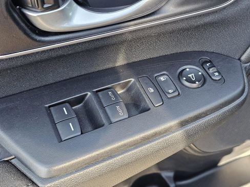 Used 2021 Honda CR-V EX image 15
