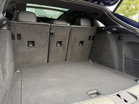 Certified 2023 Porsche Macan GTS image 33