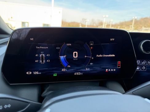 Used 2025 Chevrolet Equinox EV LT image 16