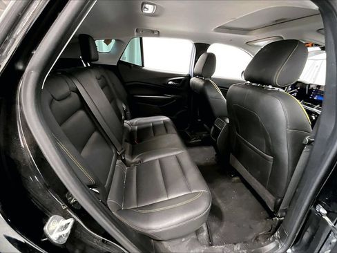 Used 2024 Chevrolet Trax ACTIV w/ Sunroof Package FWD image 25