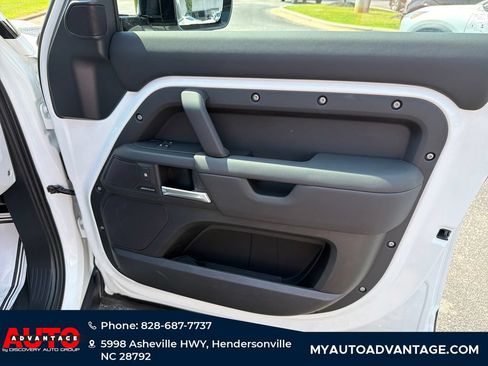 Used 2025 Land Rover Defender 110 S AWD/4WD image 39