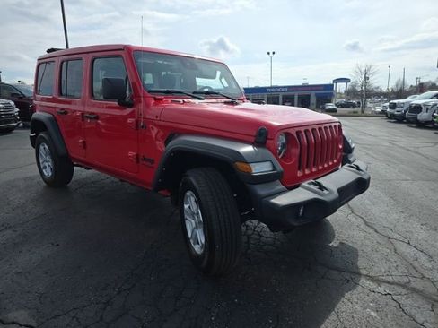 Used 2023 Jeep Wrangler Unlimited Sport w/ Sun And Sound Package AWD/4WD image 10