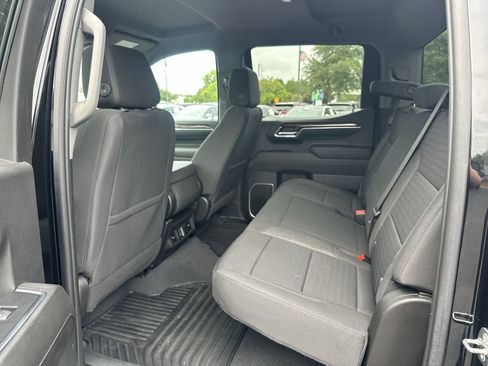 Used 2023 Chevrolet Silverado 1500 LT AWD/4WD image 31
