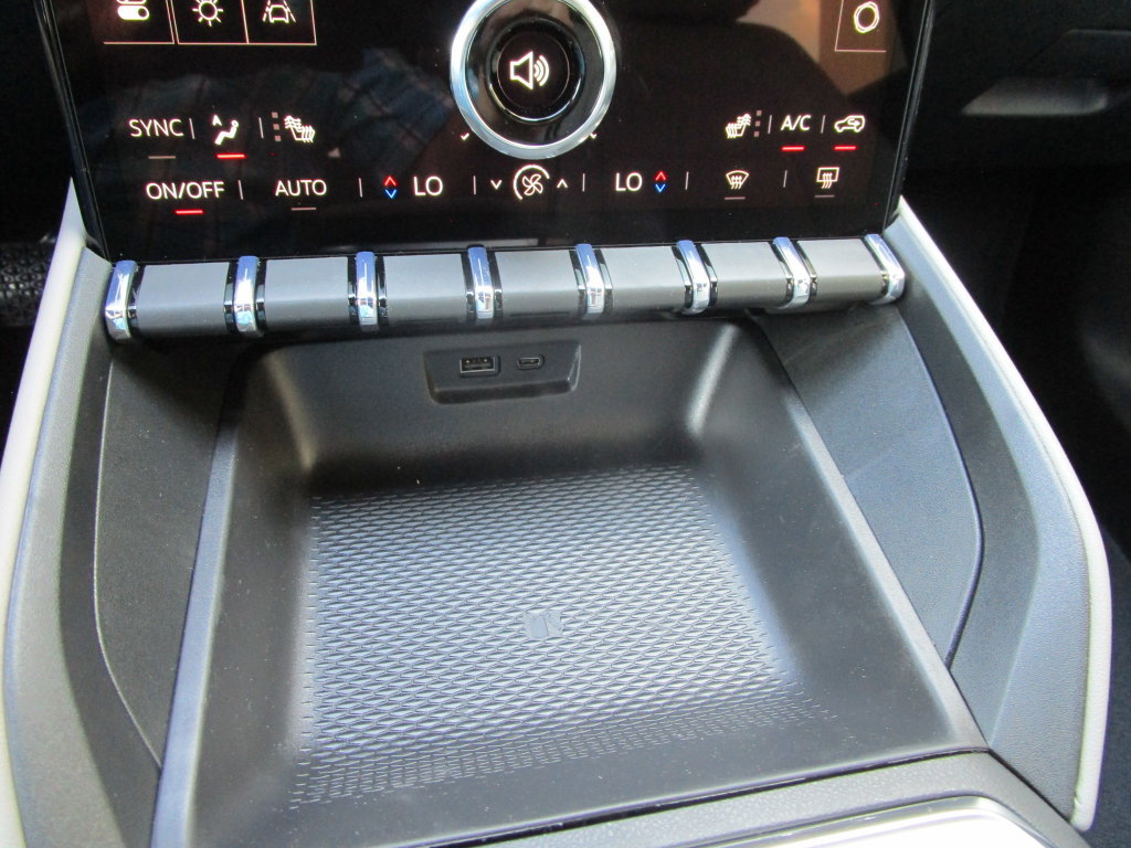 New 2026 GMC Terrain Elevation w/ Elevation Premium Package FWD image 27