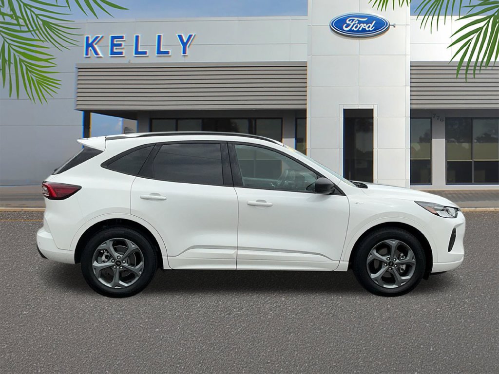 Certified 2024 Ford Escape ST-Line w/ Tech Pack #1 FWD image 6