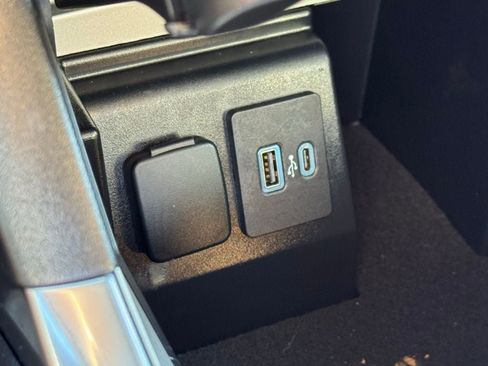 Certified 2023 Ford Explorer XLT w/ Equipment Group 202A image 37