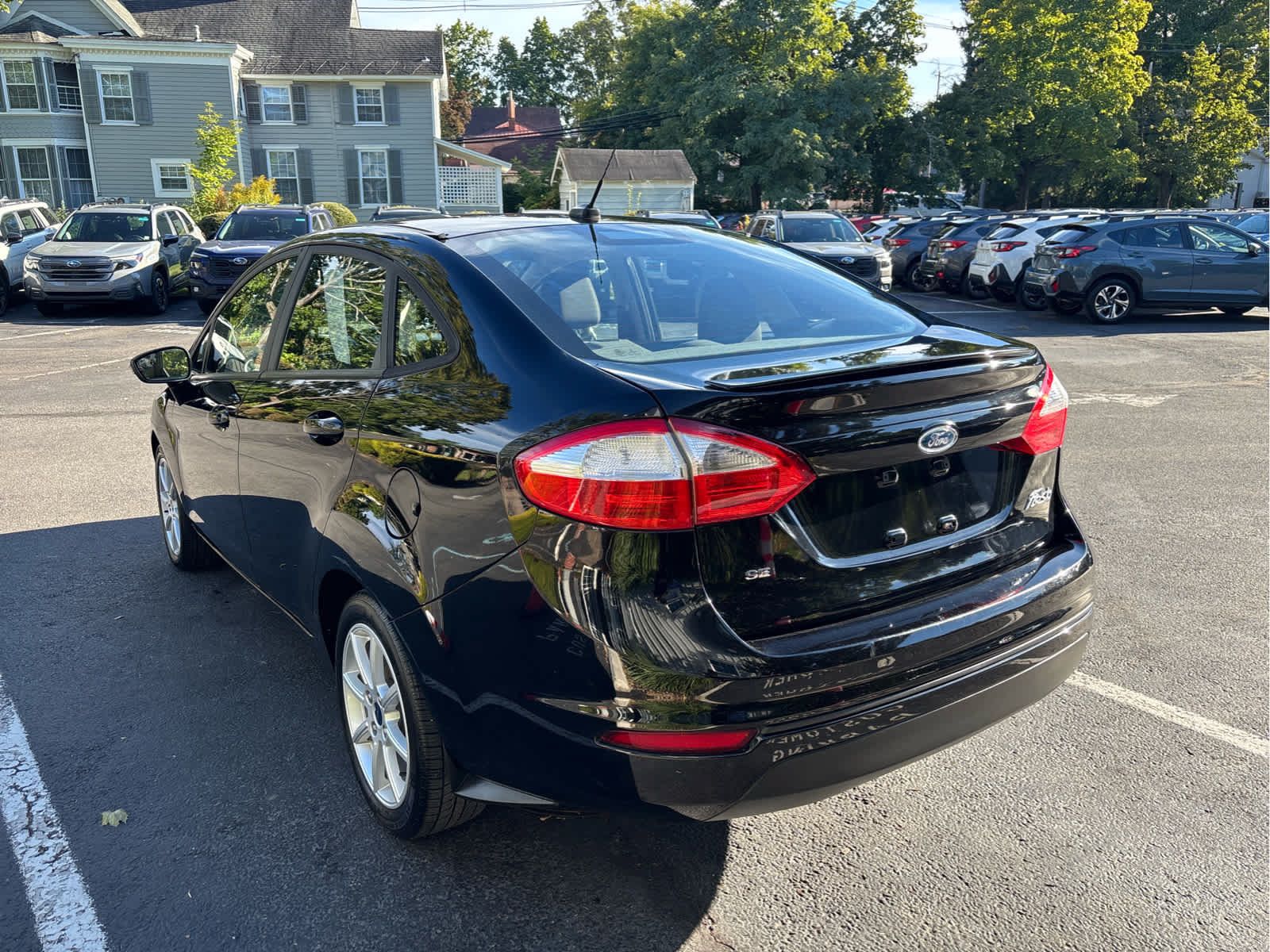 Used 2016 Ford Fiesta SE w/ Equipment Group 201A FWD image 6