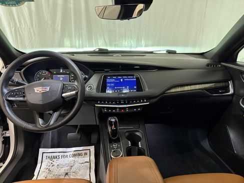 Used 2022 Cadillac XT4 Premium Luxury w/ Enhanced Visibility Package image 37
