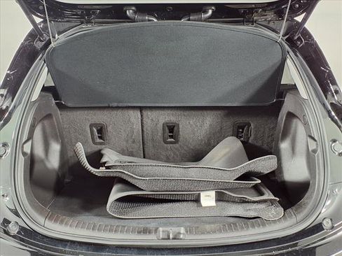 Used 2022 Chevrolet Bolt LT w/ Infotainment Package image 13