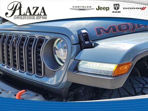 Certified 2024 Jeep Gladiator Mojave AWD/4WD image 7