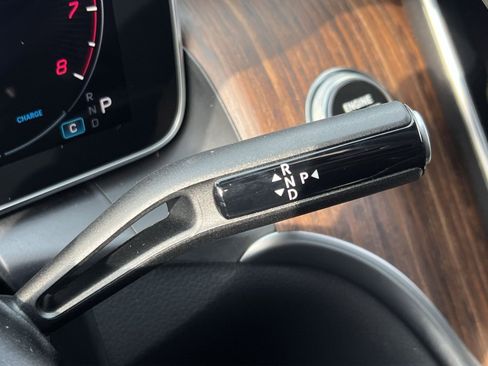 Certified 2025 Mercedes-Benz GLC 300 4MATIC image 20