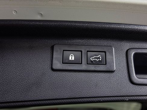 Used 2023 Subaru Forester Touring AWD/4WD image 46