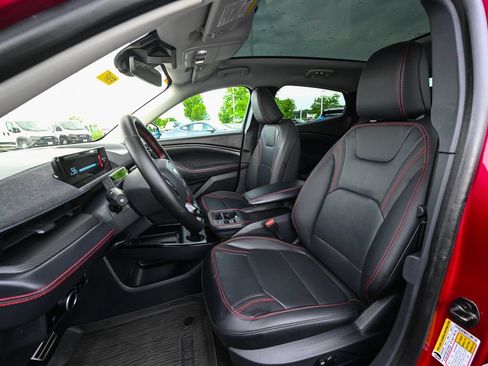 Used 2025 Ford Mustang Mach-E Premium w/ Sport Appearance Package AWD/4WD image 19