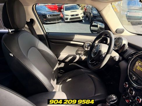 Used 2015 MINI Cooper 4-Door Hardtop FWD image 36