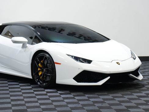 Used 2015 Lamborghini Huracan LP 610-4 image 9