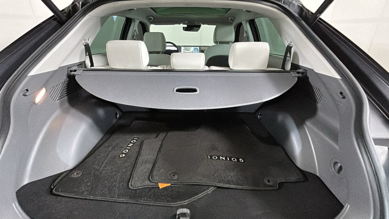 Certified 2023 Hyundai Ioniq 5 Limited AWD/4WD image 36