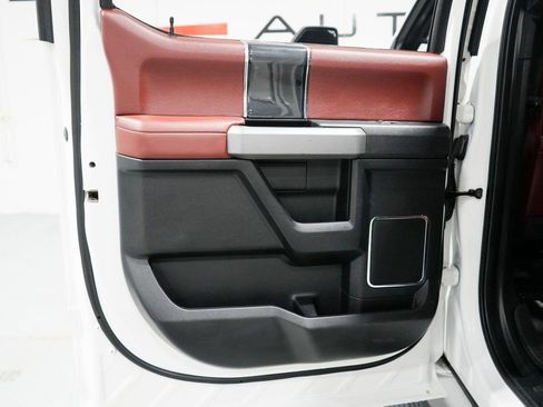 Used 2020 Ford F350 Platinum w/ Tremor Off-Road Package image 38