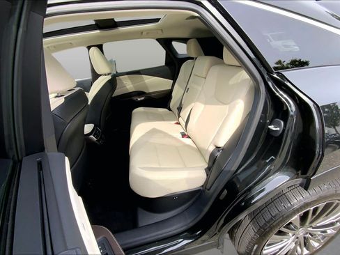 Used 2024 Lexus RX 350 AWD w/ Convenience Package image 21