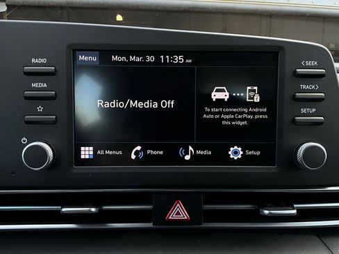 Used 2026 Hyundai Elantra SE image 27