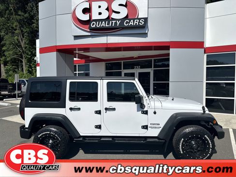 Used 2017 Jeep Wrangler Unlimited Sport w/ Quick Order Package 24S AWD/4WD image 1