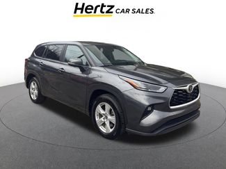 Used 2025 Toyota Highlander LE video 1