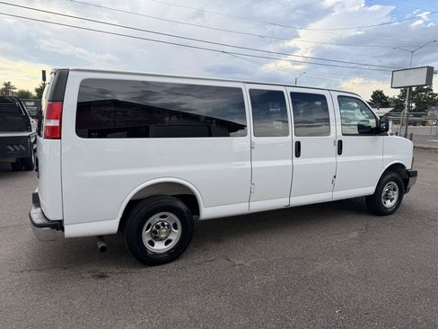 Used 2025 Chevrolet Express 3500 LT w/ LT Preferred Equipment Group RWD image 9