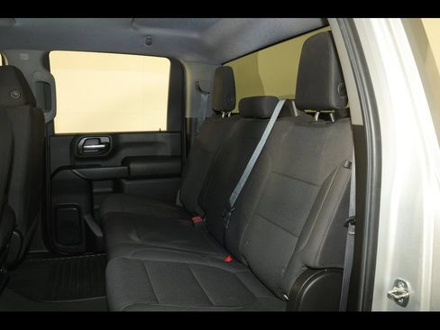 Used 2022 Chevrolet Silverado 2500 Custom w/ Custom Value Package AWD/4WD image 27