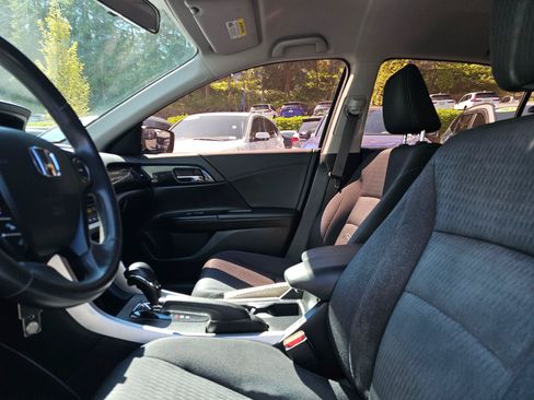 Used 2013 Honda Accord Sport image 24
