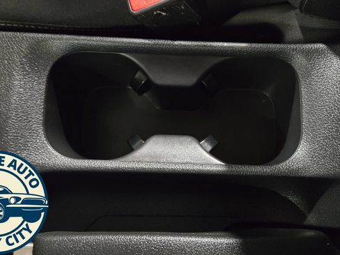 Used 2018 Hyundai Elantra GT FWD image 18