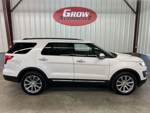 Used 2016 Ford Explorer Limited image 13