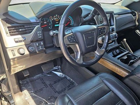 Used 2019 GMC Yukon Denali w/ Denali Ultimate Package AWD/4WD image 9