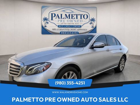 Used 2019 Mercedes-Benz E 300 4MATIC image 1