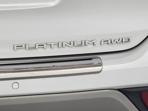 Used 2022 Toyota Highlander Platinum AWD/4WD image 9