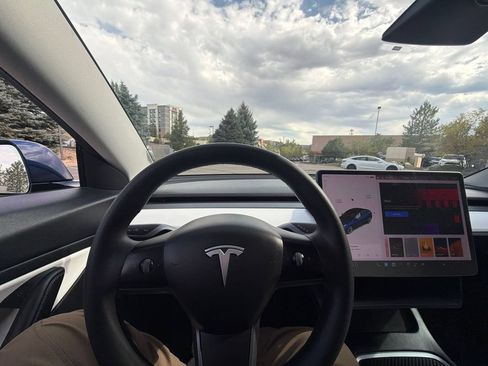 Used 2021 Tesla Model 3 Long Range AWD/4WD image 24