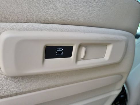 Used 2021 BMW X7 xDrive40i w/ Executive Package AWD/4WD image 27