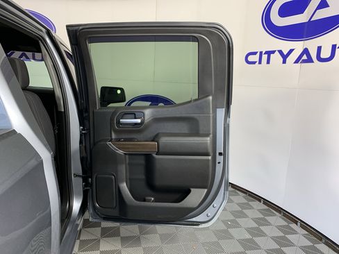 Used 2019 Chevrolet Silverado 1500 RST AWD/4WD image 33