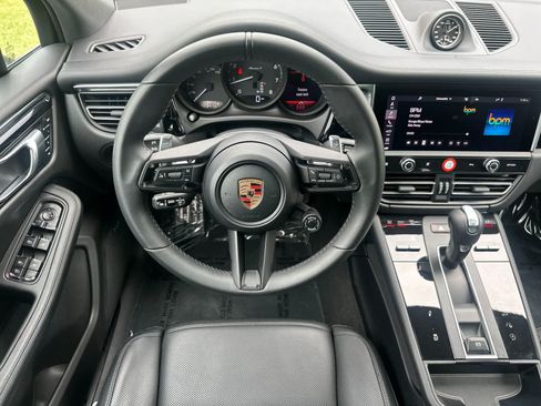 Certified 2026 Porsche Macan AWD/4WD image 15