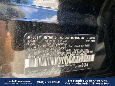 Used 2023 Mitsubishi Outlander SEL AWD/4WD image 25