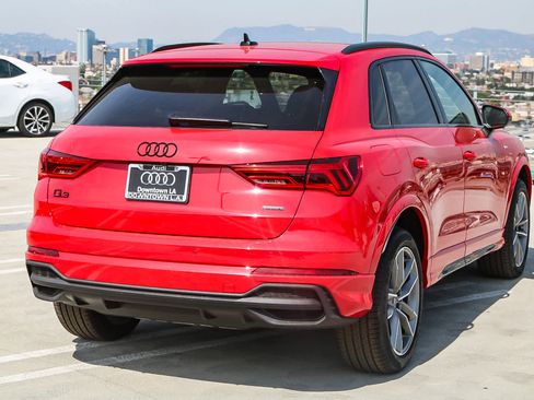 Used 2025 Audi Q3 2.0T Premium w/ Convenience Package image 6
