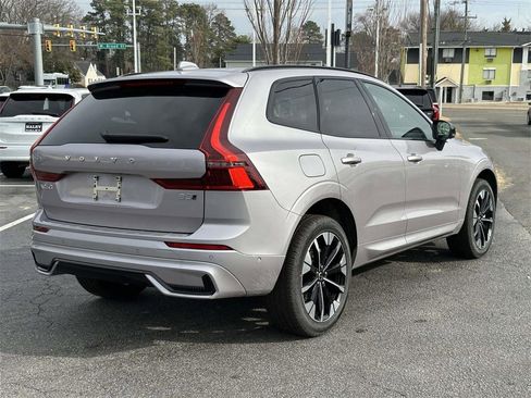 New 2026 Volvo XC60 B5 Plus w/ Protection Package Premier image 19