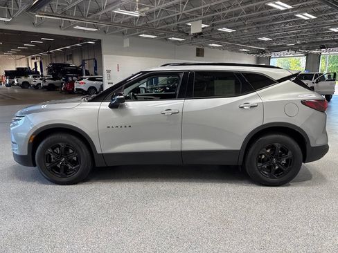 Used 2023 Chevrolet Blazer LT w/ Midnight/Sport Edition AWD/4WD image 4