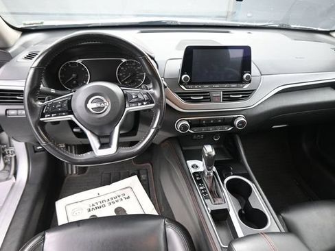 Used 2024 Nissan Altima 2.5 SR FWD image 20