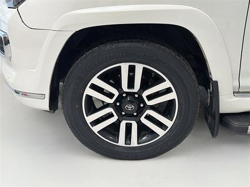 Used 2014 Toyota 4Runner Limited image 26