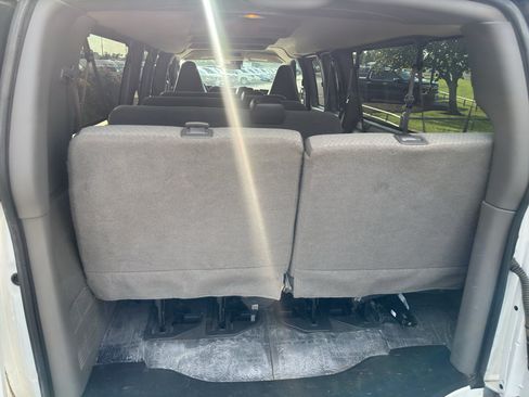 Used 2025 GMC Savana 3500 LT w/ LT Preferred Equipment Group RWD image 19
