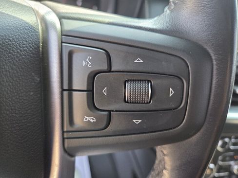 Used 2022 GMC Yukon SLT w/ SLT Premium Package AWD/4WD image 16